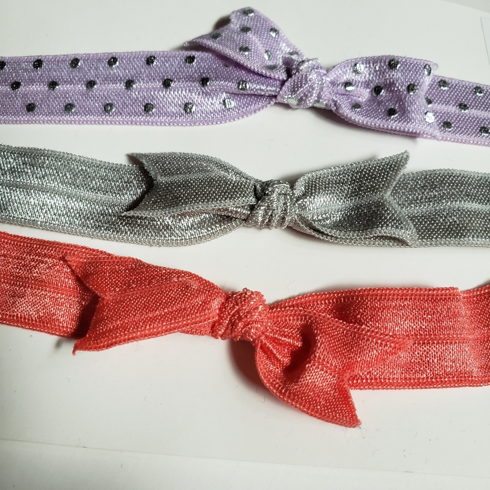 4/$20 set of 3 baby girls bow headband hair accessories Size 3 to 6 months coral